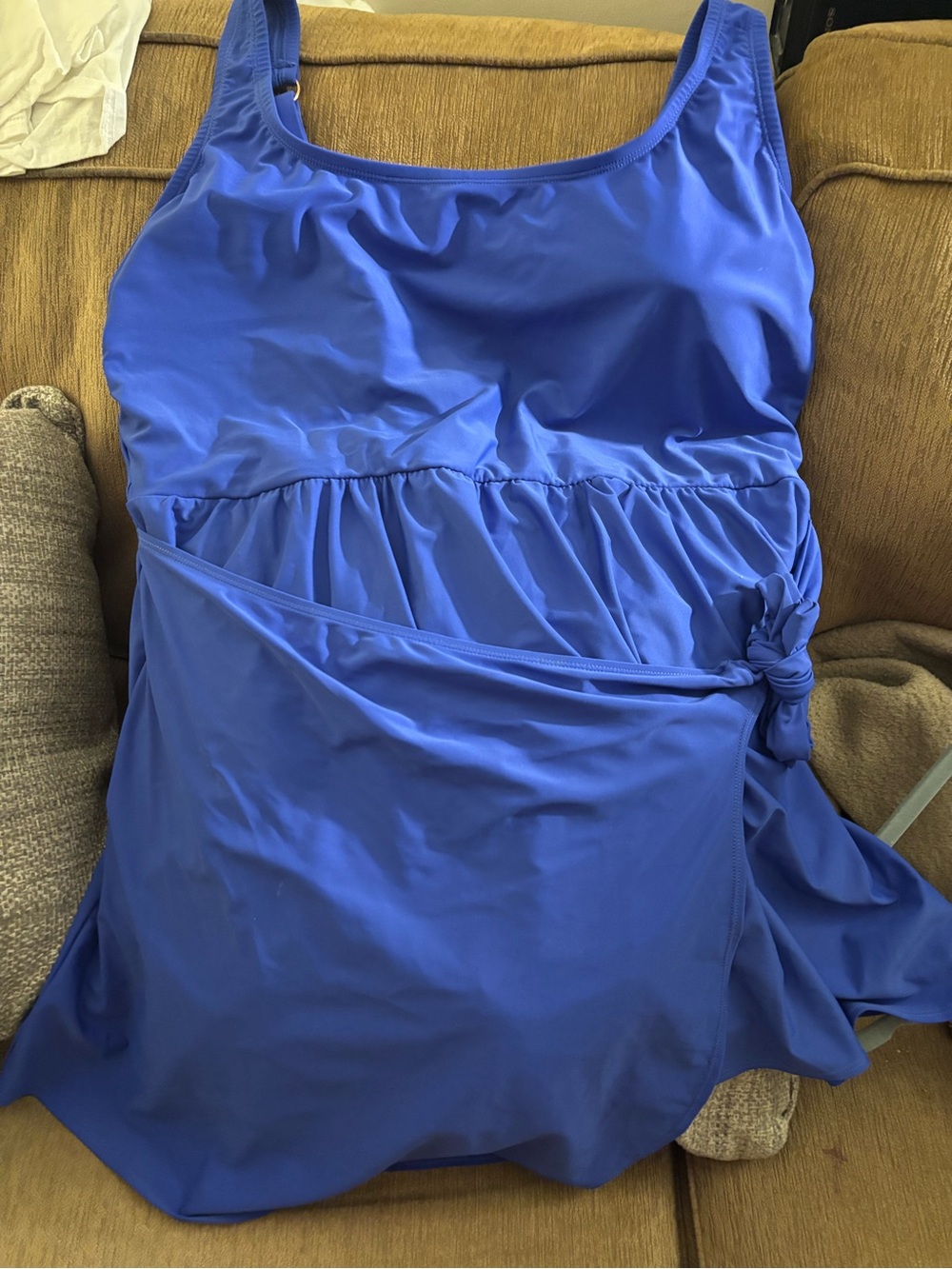 Women’s 24w One-Piece Swimwear with Side Knot. NWOT